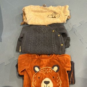 3 newborn outfits